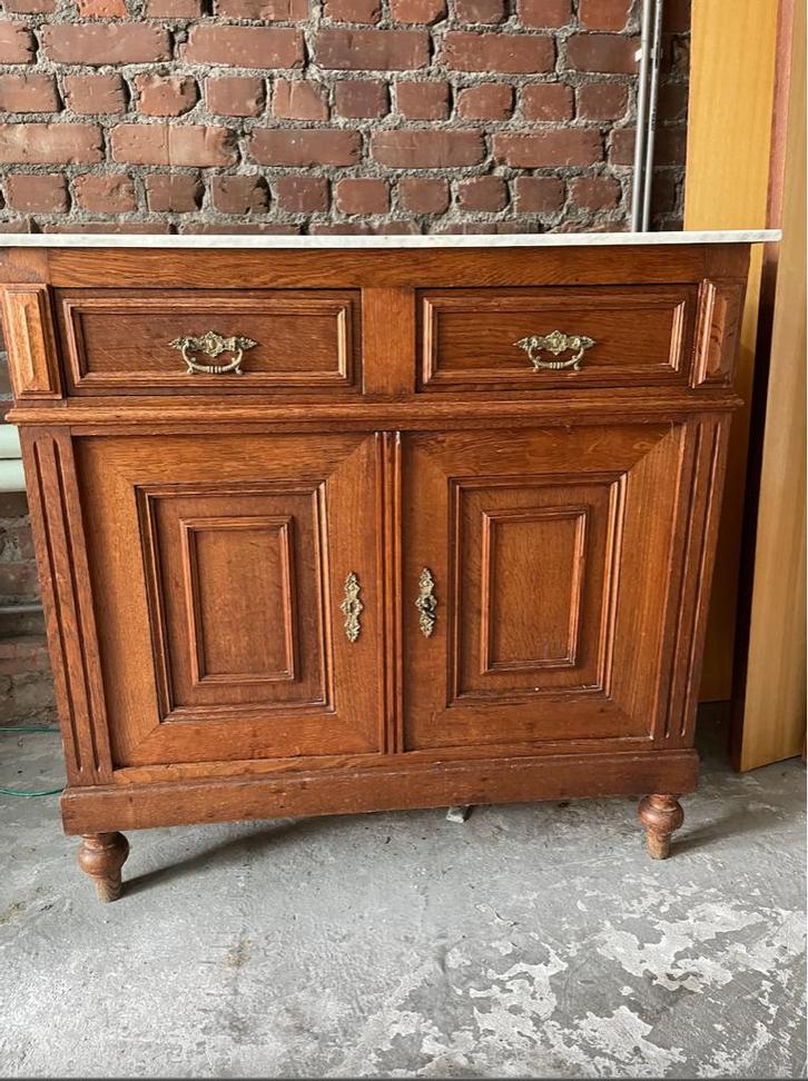 Meuble ancien en chêne, Maison & Meubles, Armoires | Commodes, Utilisé, Moins de 100 cm, Moins de 50 cm, 25 à 50 cm, Chêne, 1 ou 2 tiroirs