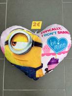 Minion, grand cœur, très bon état, Enfants & Bébés, Jouets | Peluches, Comme neuf, Autres types, Enlèvement ou Envoi