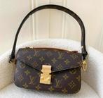 Louis Vuitton Tas Pochette Metis East West Monogram Nieuw!, Ophalen of Verzenden, Nieuw, Bruin, Schoudertasje