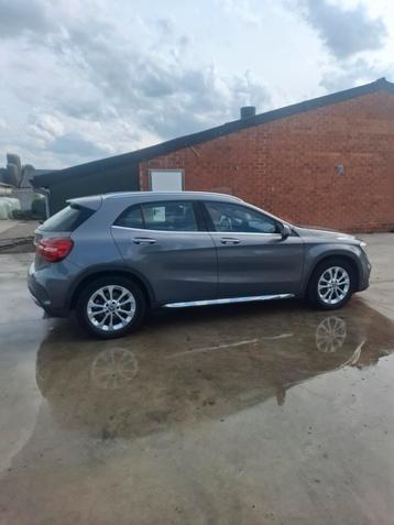 Mercedes gla200D beschikbaar voor biedingen