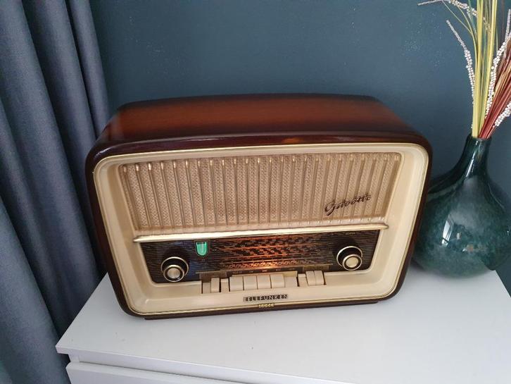 Pracht Telefunken Gavotte 8  optie Bluetooth, Antiek en Kunst, Antiek | Tv's en Audio, Ophalen of Verzenden
