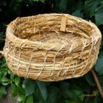 handgebonden mand met bloemen en grassen, Enlèvement ou Envoi, Comme neuf, Rond, Panier