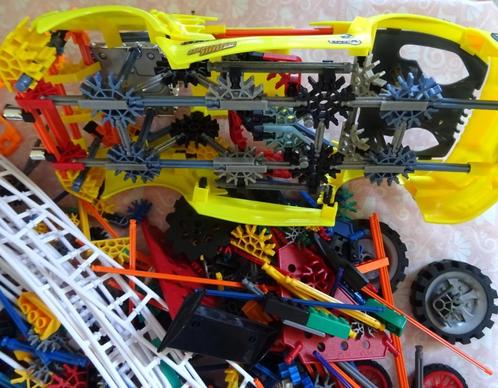 Grand lot de pièces Knex K'nex, 3.550 kg, dont 4 moteurs, Enfants & Bébés, Jouets | Blocs de construction, Utilisé, K'nex, Enlèvement ou Envoi