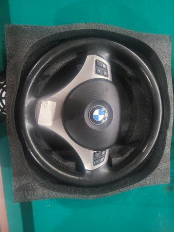 Sportstuurwiel voor BMW serie 1 serie 3 e81 e82 e87 e88 e90  beschikbaar voor biedingen