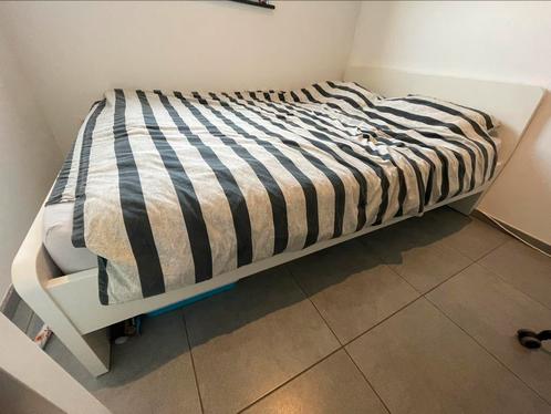 Bed twijfelaar 140 x 200 incl. matras, lattenbodem …, Huis en Inrichting, Slaapkamer | Slaapbanken, Zo goed als nieuw, Twijfelaar