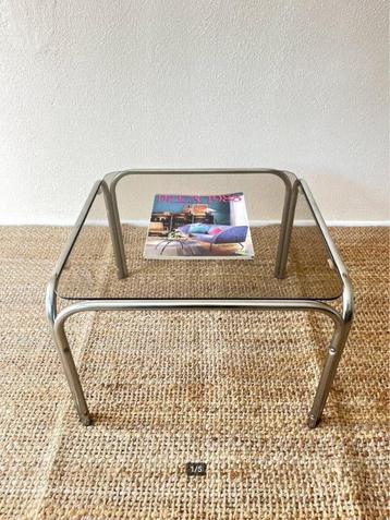 Space Age Bijzettafel - Rookglas - Bauhaus - Retro - Vintage beschikbaar voor biedingen