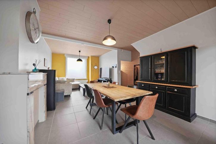 Superbe maison 3 chambres et jardin très bien située, Immo, Maisons à vendre, Province de Hainaut, 200 à 500 m², Maison 2 façades