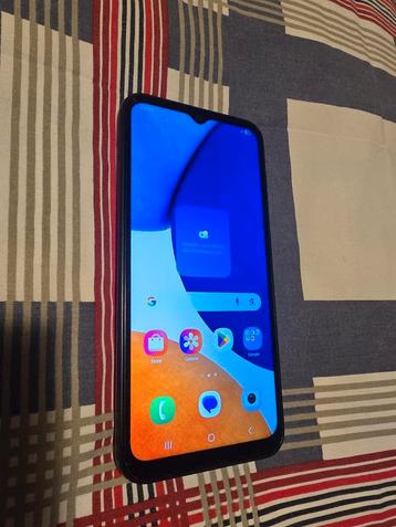 Samsung Galaxy  A14 occasion lot de 2 beschikbaar voor biedingen