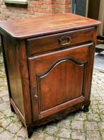 Confiturier meuble en chêne teinté brun foncé, Ophalen, Gebruikt, 1 of 2 laden, 100 tot 150 cm