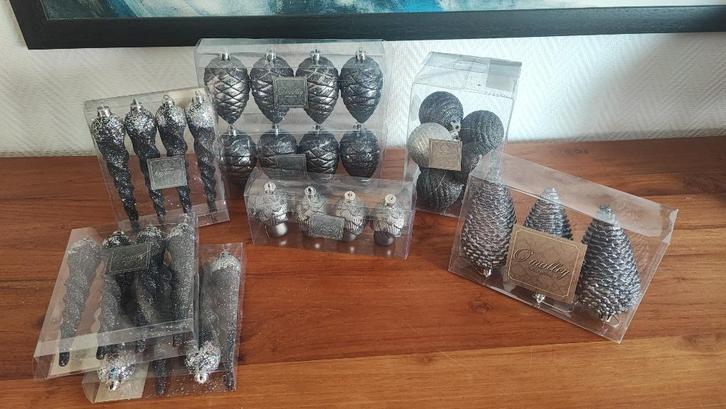 antraciet kerstversiering grote partij, zo goed als nieuw, Diversen, Kerst, Zo goed als nieuw, Ophalen of Verzenden