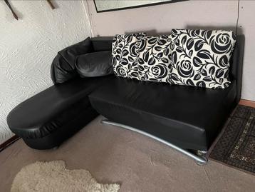 Canapé (lit) noir avec rangement