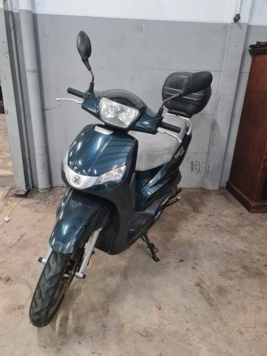 Peugeot Tweet 4takt B-klasse bj 2018, Defect, Fietsen en Brommers, Scooters | Peugeot, Gebruikt, Ophalen