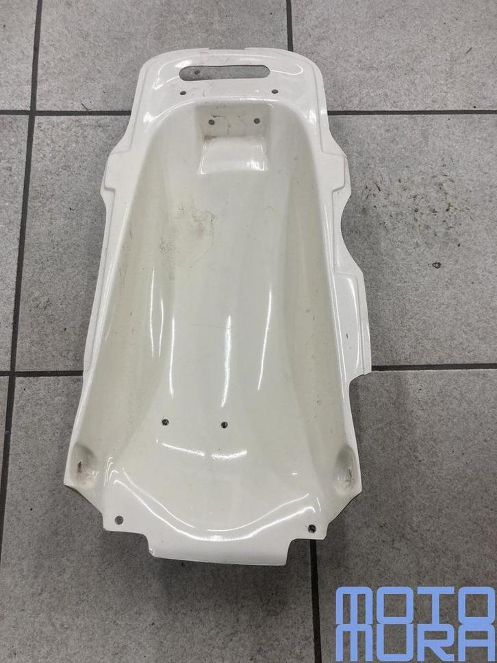 undertail Kawasaki ZX6R 1994 - 1997 spatbord under tail accu, Motoren, Onderdelen | Kawasaki, Nieuw, Ophalen of Verzenden