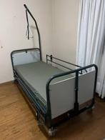 Lit d'hôpital : réglable manuellement, Enlèvement, Utilisé
