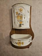 Antieken waterreservoir met kraantje en lavabo., Antiquités & Art, Enlèvement