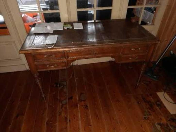 ANTIEKE BUREAUX ANNO 1970, Antiek en Kunst, Antiek | Meubels | Tafels, Ophalen