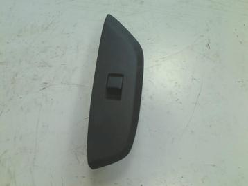 RAAMMECHANIEK RECHTS VOOR Toyota Yaris IV (P21 / PA1 / PH1) beschikbaar voor biedingen