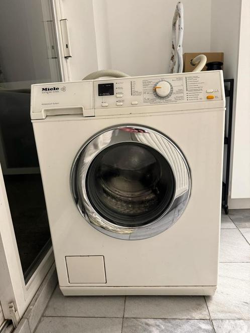 Miele wasmachine en droogkast, Elektronische apparatuur, Wasmachines, Zo goed als nieuw, Voorlader, 6 tot 8 kg, 1200 tot 1600 toeren