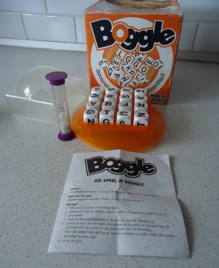 Boggle" met Zandloper van Parker in Nieuwe staat !, Hobby en Vrije tijd, Gezelschapsspellen | Overige, Zo goed als nieuw, Een of twee spelers