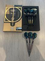 Darts Target Cult Envy en Bull’s Kim Huybrechts 24g, Ophalen, Zo goed als nieuw