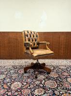 Klassiek Engels Chesterfield Bureaustoel, Antiquités & Art, Antiquités | Bureau & Affaires, Enlèvement ou Envoi