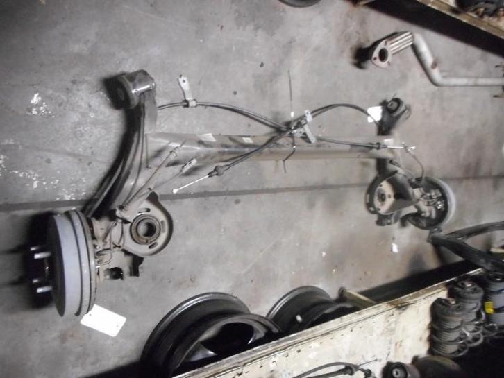 TRAIN ARRIERE Opel Karl (01-2015/03-2019), Autos : Pièces & Accessoires, Freins & Transmission, Opel, Utilisé