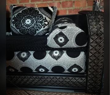 Salon marocain complet + table + coffre beschikbaar voor biedingen