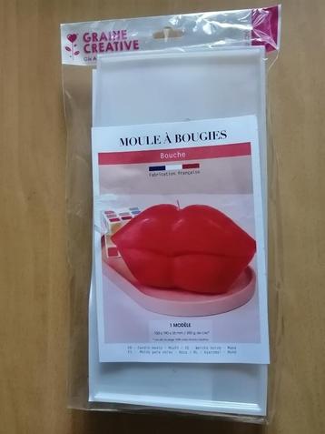 Nouveau Moule à Bougie Bouche beschikbaar voor biedingen