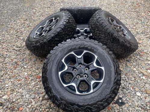 Originele Rubicon jl velgen en banden van 4xe.    5 stuk, Auto-onderdelen, Banden en Velgen, Band(en), All Season, 17 inch, Terreinwagen
