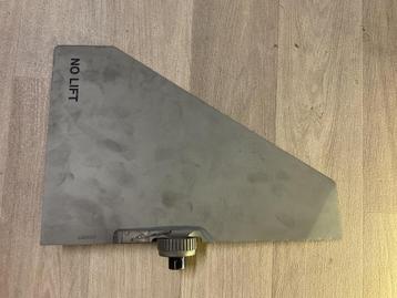 F-16 BAF luchtmacht fin raket missile AIM beschikbaar voor biedingen