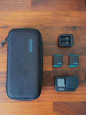 GOPRO HERO 9 + MAX LENS MOD + ACESSOIRES beschikbaar voor biedingen