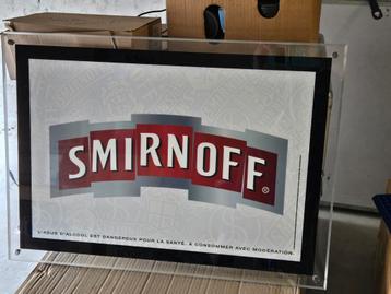 Smirnoff lichtreclame beschikbaar voor biedingen