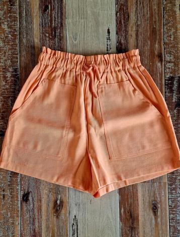 Short Zara 13-14 ans beschikbaar voor biedingen