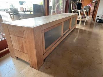 Dressior in teak beschikbaar voor biedingen