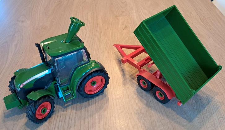 Revell junior kit Speelgoedtractor met Kantelbare Aanhanger, Kinderen en Baby's, Speelgoed |Speelgoedvoertuigen, Gebruikt, Ophalen of Verzenden