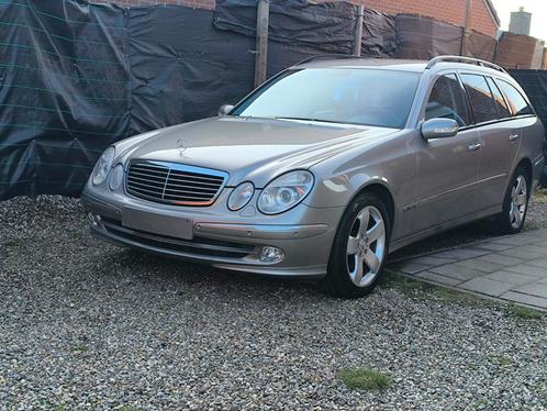 Mercedes e-klasse 270 CDI 163 PK jaar 2003  257470 KM, Auto's, Mercedes-Benz, Particulier, E-Klasse, Diesel, Automaat, Onderhoudsboekje