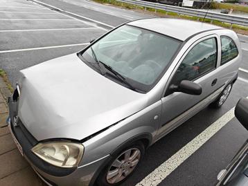 Opel corsa 1.2 Ecotec 3 deurs schade beschikbaar voor biedingen