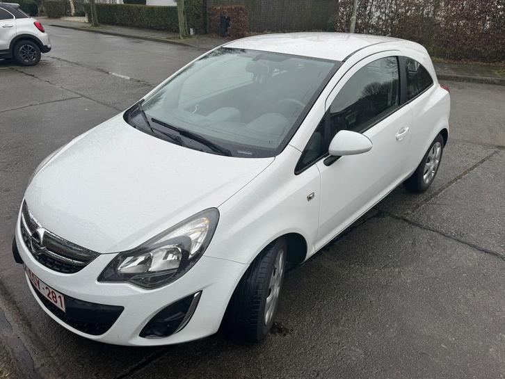 Opel Corsa 1.2 Benzine (2013), Autos, Opel, Particulier, Corsa, ABS, Airbags, Air conditionné, Bluetooth, Feux de virage, Ordinateur de bord