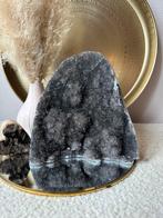 Cluster d'améthystes, Enlèvement ou Envoi, Minéral