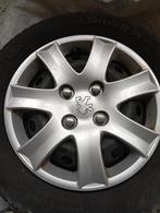 Jantes avec pneus et enjoliveurs, Enlèvement, Pneus hiver, Pneu(s)