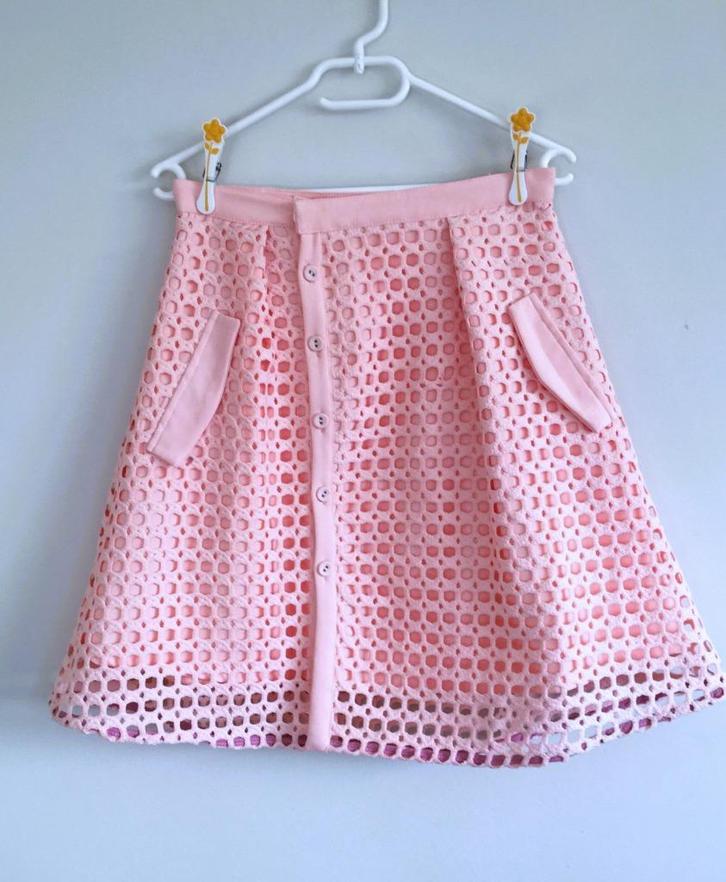 Lewis Melly -Lichtroze feestelijke rok - Belgian Design - 36, Kleding | Dames, Rokken, Zo goed als nieuw, Maat 36 (S), Roze, Boven de knie