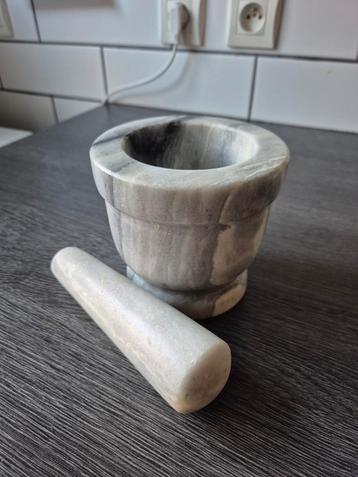 Mortier de cuisine en pierre robuste et durable beschikbaar voor biedingen