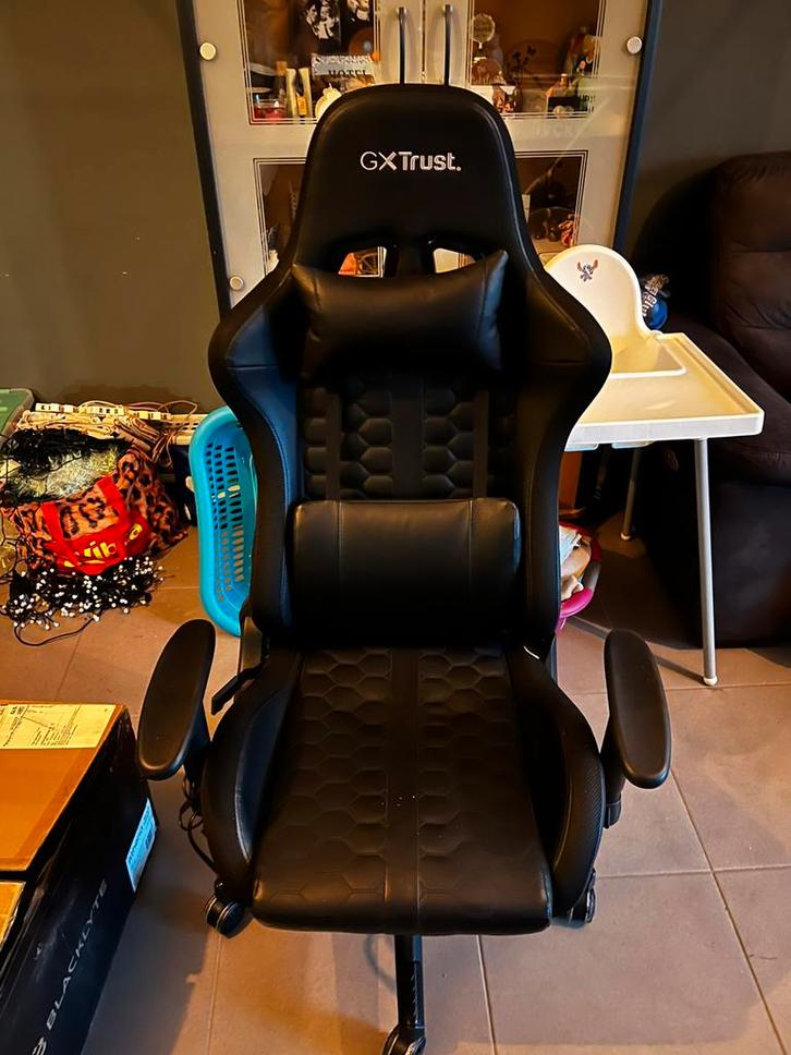 Gamestoel met RGB verlichting, Huis en Inrichting, Bureaustoelen, Zo goed als nieuw, Bureaustoel, Overige kleuren, Gaming bureaustoel