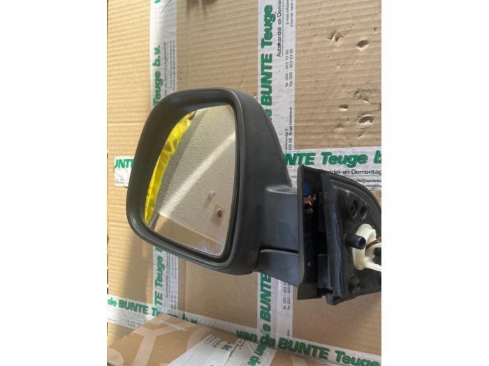 Buitenspiegel links van een Peugeot Partner, Auto-onderdelen, Spiegels, Peugeot, Gebruikt, 3 maanden garantie, Ophalen of Verzenden
