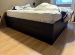 Prachtig IKEA zwart 160 tweepersoonsbedframe, Huis en Inrichting, Slaapkamer | Bedden, Ophalen, Zo goed als nieuw, Zwart