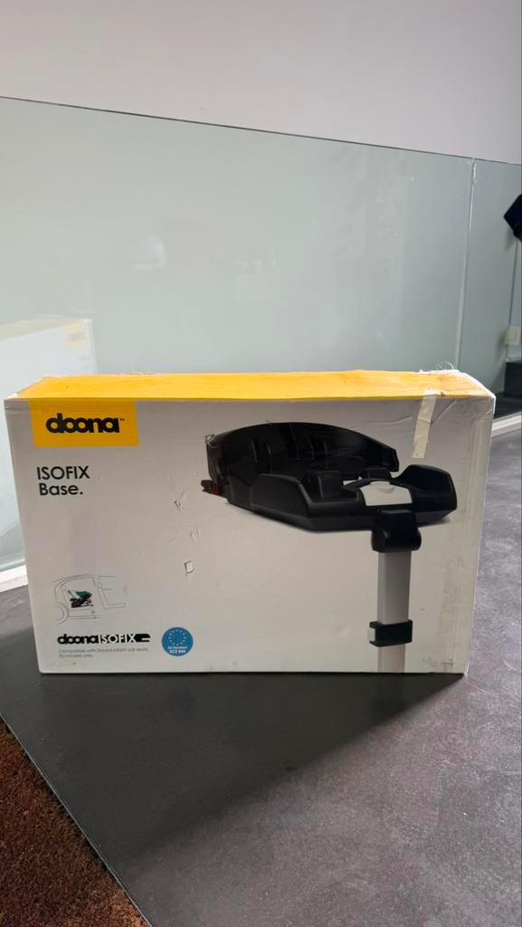 Doona Isofix Base (nieuw), Kinderen en Baby's, Autostoeltjes, Zo goed als nieuw, Ophalen