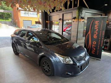Toyota Avensis 2.0 D-4D *105000 KM / CAMERA / GPS* beschikbaar voor biedingen