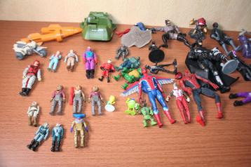 Lot actiefiguren dino riders gi-joe batman sonic spider-man beschikbaar voor biedingen