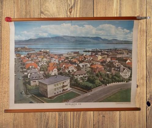 Schoolkaart 1960 Reykjavik IJsland 70 x 100 cm, Antiek en Kunst, Antiek | Schoolplaten, Ophalen of Verzenden