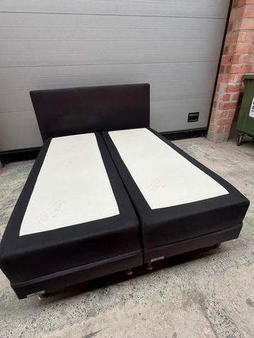 Boxspring beschikbaar voor biedingen